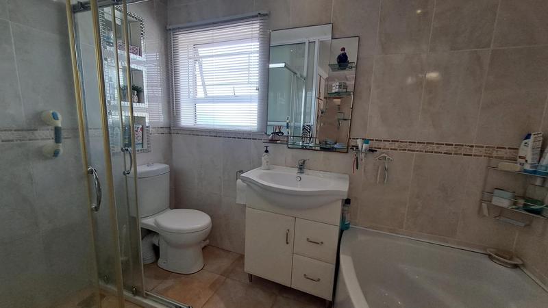 3 Bedroom Property for Sale in Stilbaai Wes Western Cape